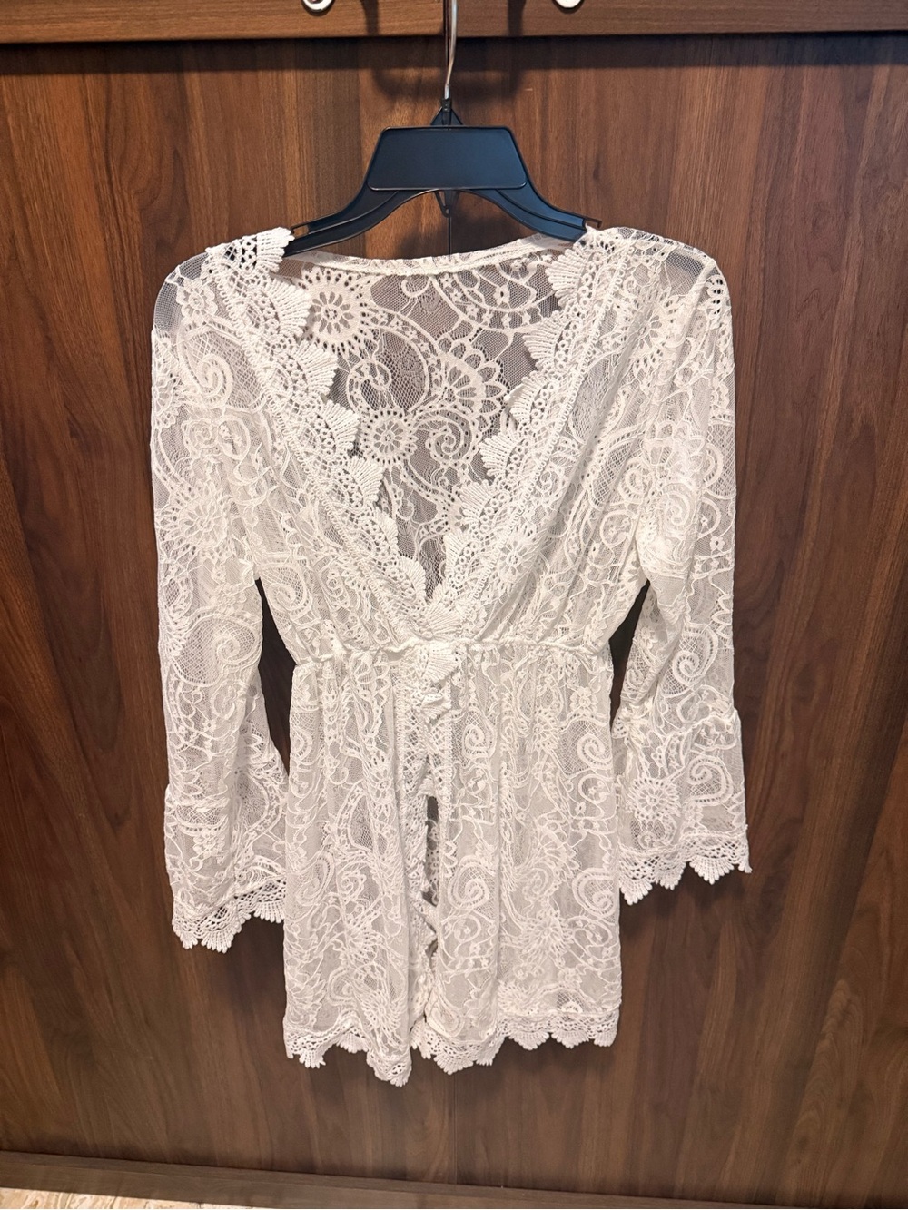 White Lace Robe, Size XL